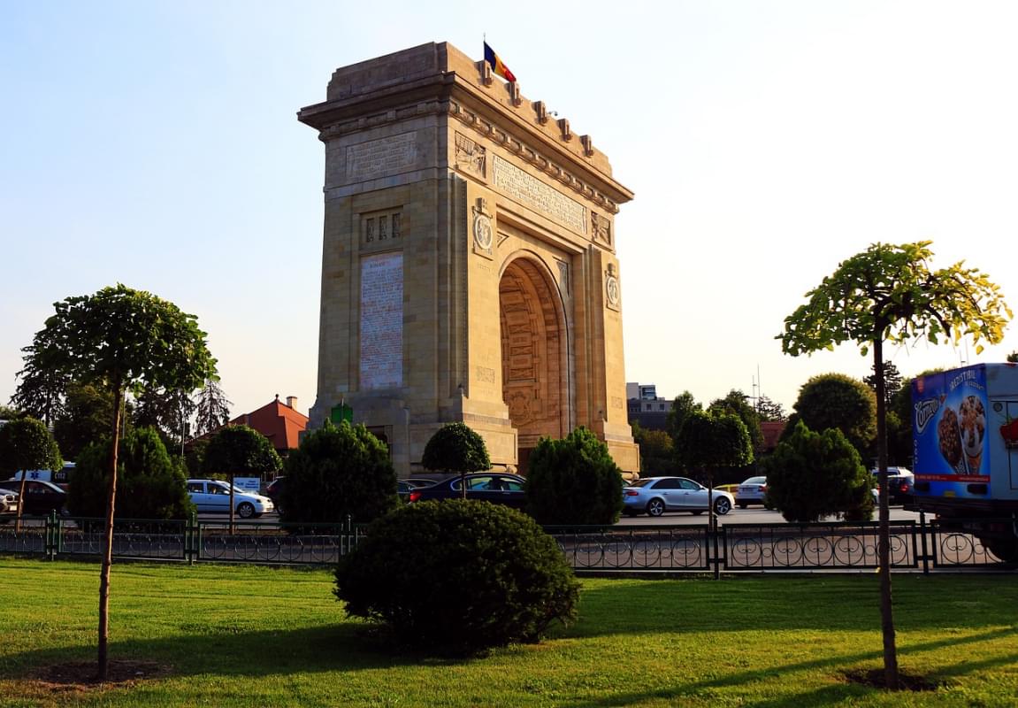 bucharest arc of triumph