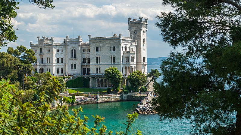 miramare castle 01