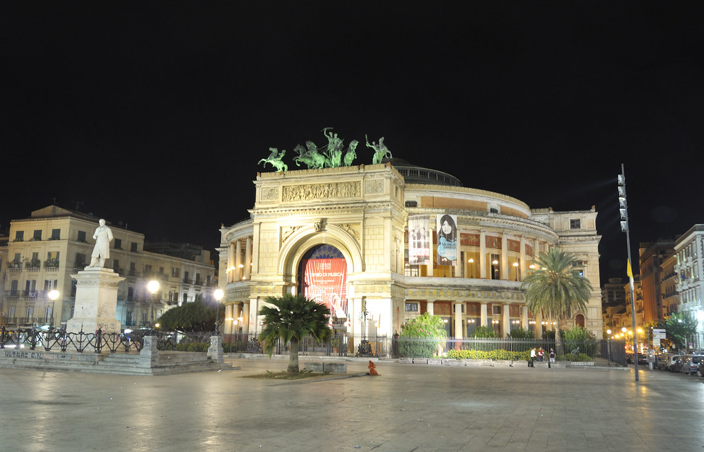 teatro politeama palermo italy creative commons gnuckx